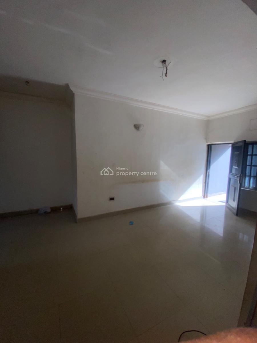 Clean 2 Bedroom Apartment, Around Lbs Close to Express, Sangotedo, Ajah, Lagos, Flat / Apartment for Rent