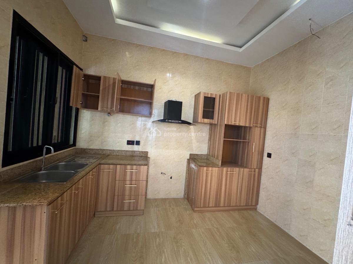 a Brand New 3 Bedroom Flat with a Room Bq, Lekki Phase 1., Lekki Phase 1, Lekki, Lagos, Flat / Apartment for Rent