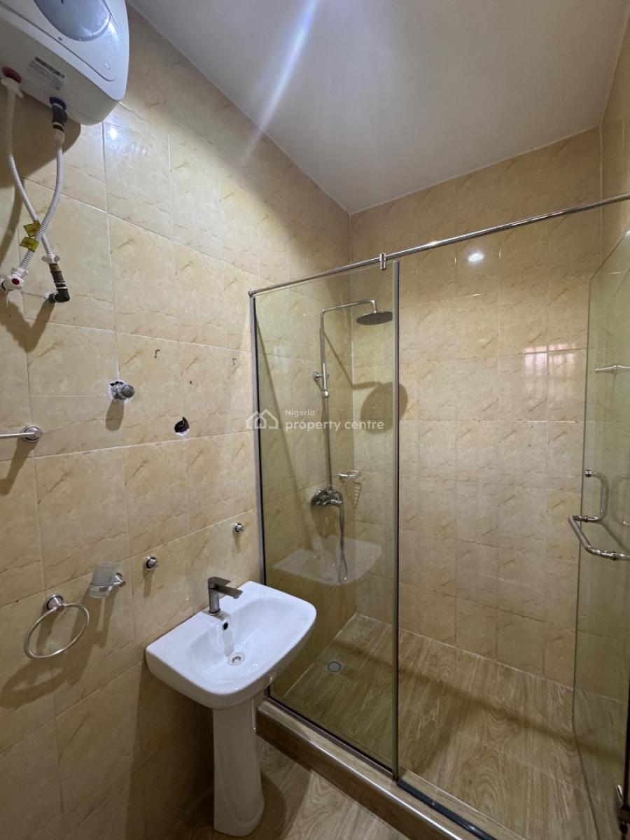 a Brand New 3 Bedroom Flat with a Room Bq, Lekki Phase 1., Lekki Phase 1, Lekki, Lagos, Flat / Apartment for Rent