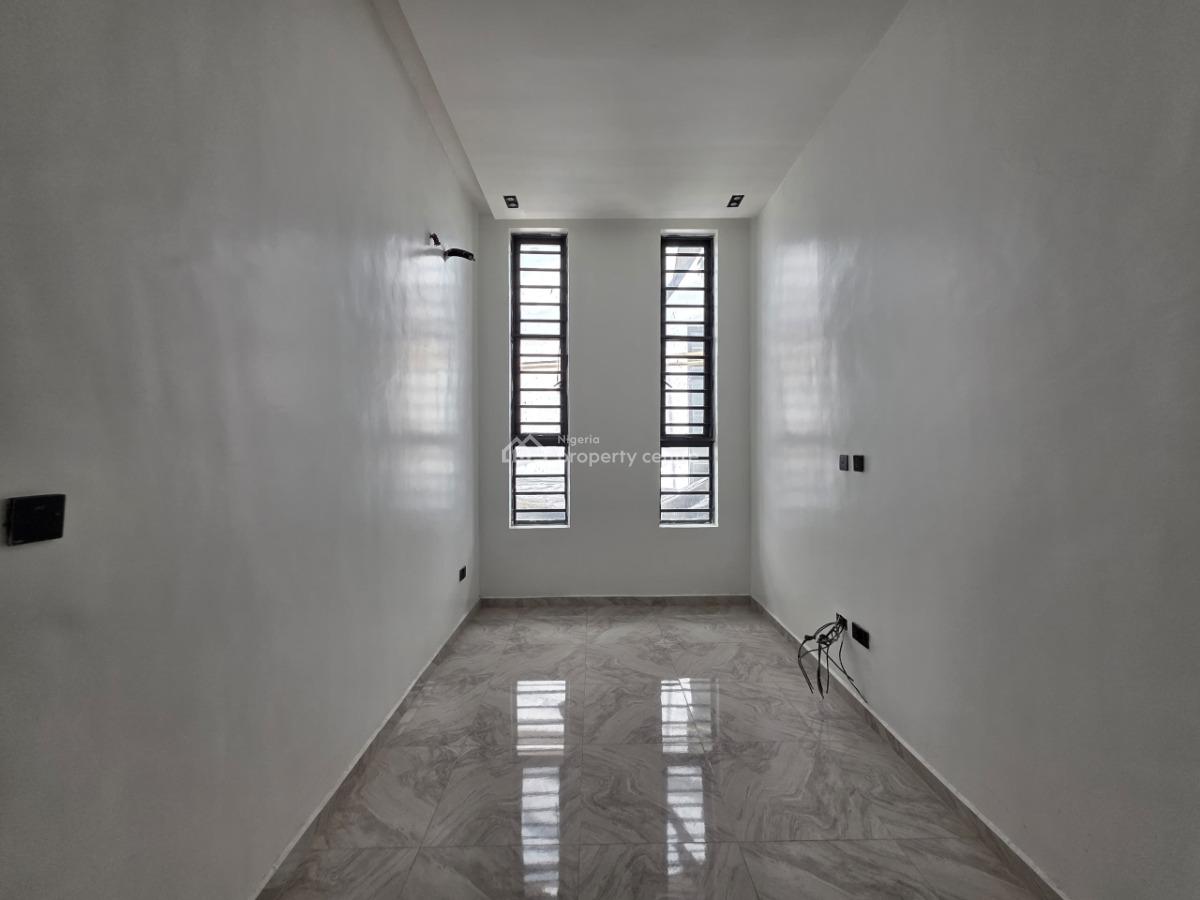 4 Bedroom Semi-detached with Bq, Lekki, Lagos, Semi-detached Duplex for Rent