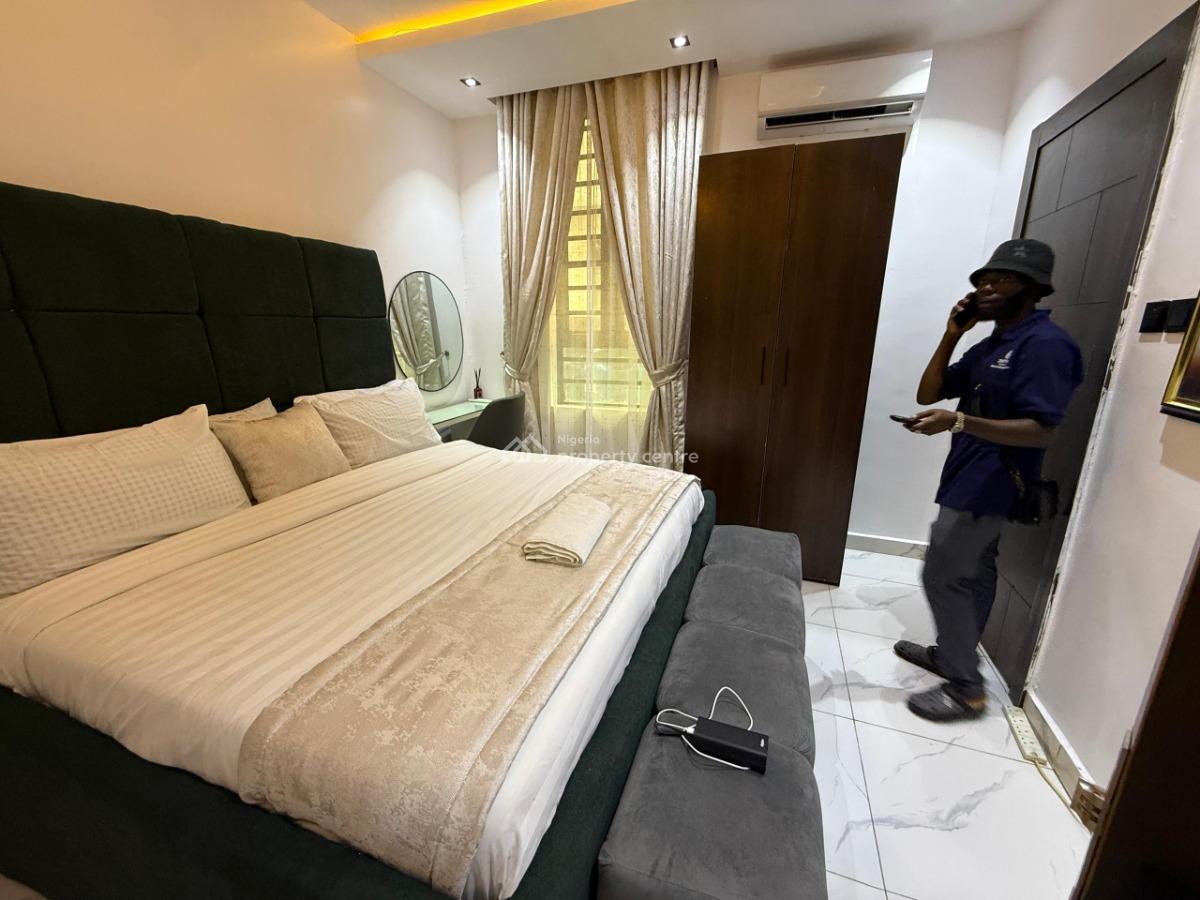 Luxury 3 Bedroom Apartment, Lekki Phase 1, Lekki, Lagos, Flat / Apartment Short Let