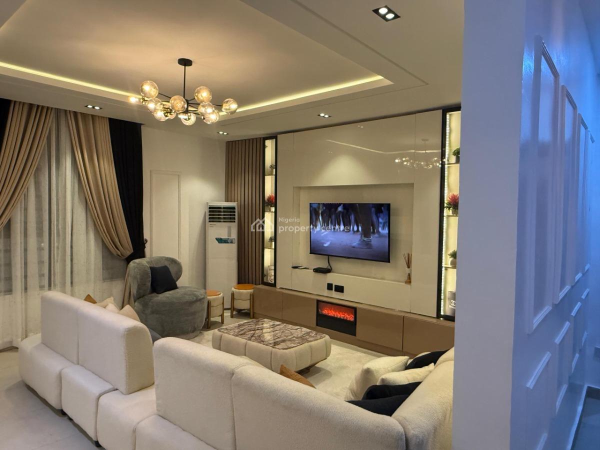 Luxury 3 Bedroom Apartment, Lekki Phase 1, Lekki, Lagos, Flat / Apartment Short Let