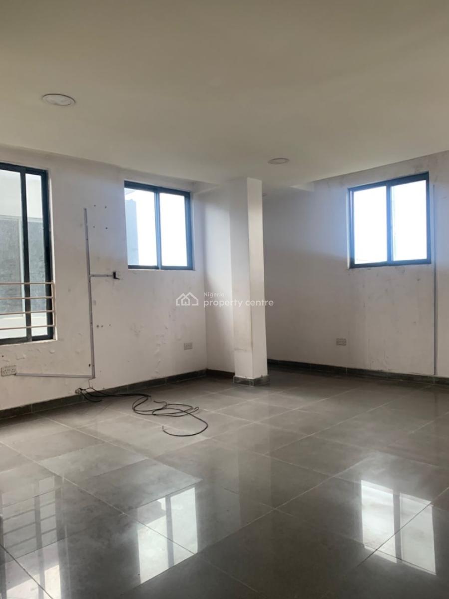 Luxury 3 Bedroom Apartment on 2nd Floor, Christ Chapel Street , Off White Sand Lekki Right, Lekki, Lagos, Flat / Apartment for Rent