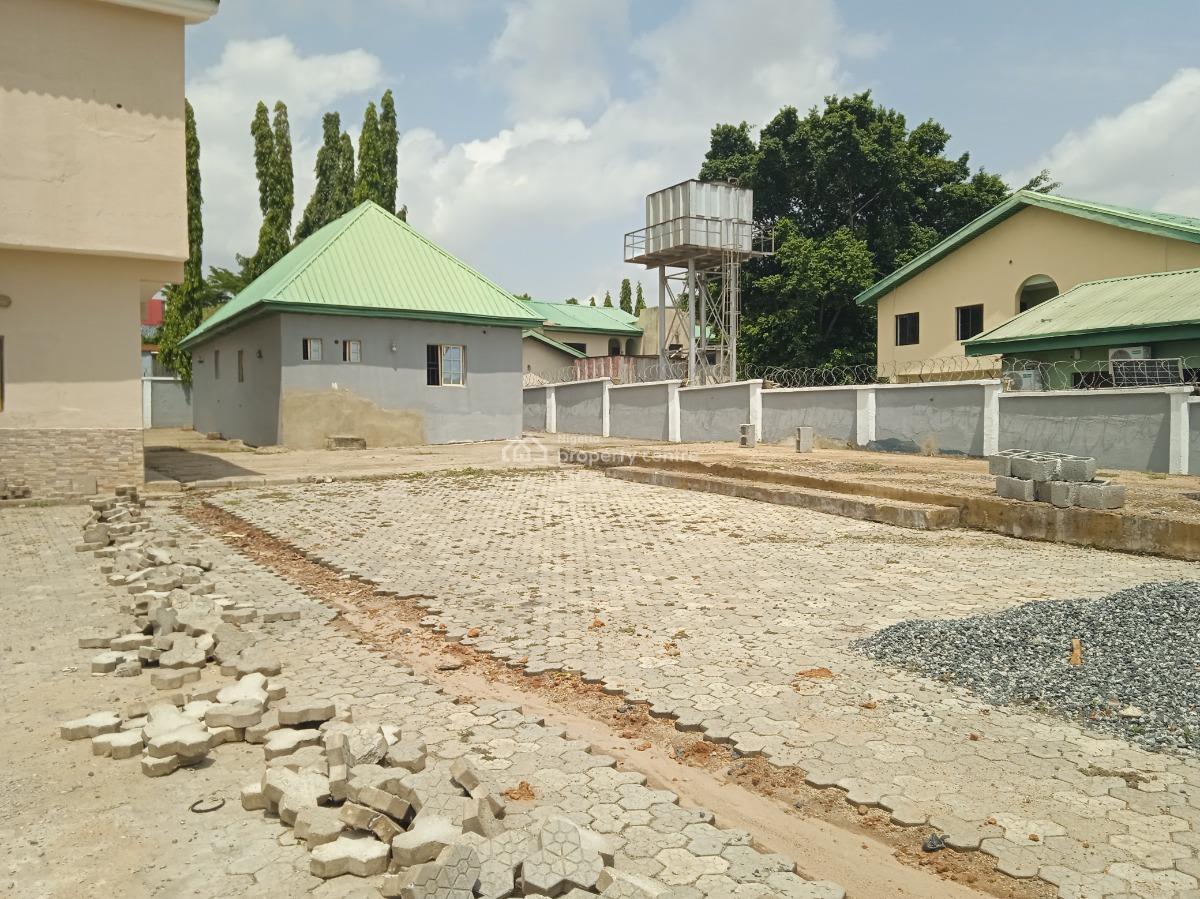 Massive Compound Space with 5 B/r Detached with 2 Units of 1 B/r Bq, 4th Avenue Main Express Busy Road, Gwarinpa, Abuja, Office Space for Rent