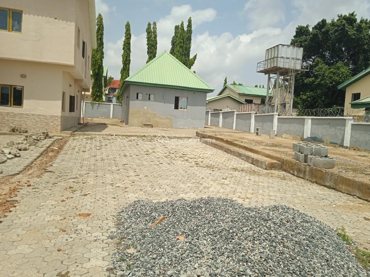Massive Compound Space with 5 B/r Detached with 2 Units of 1 B/r Bq, 4th Avenue Main Express Busy Road, Gwarinpa, Abuja, Office Space for Rent