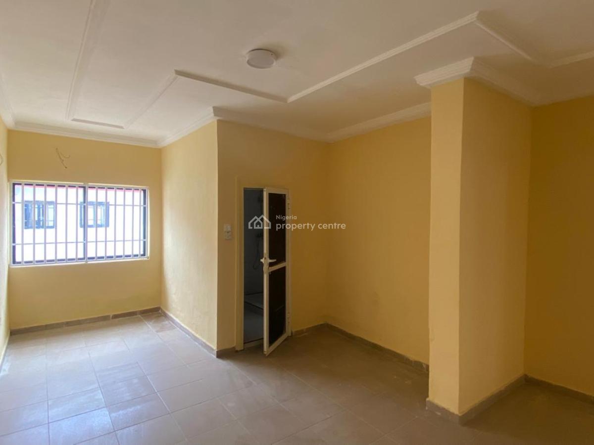 Luxury 5 Bedroom Semi Detached House with Bq on Commercial Road, Commercial Road, Lekki Phase 1, Lekki, Lagos, Semi-detached Duplex for Rent