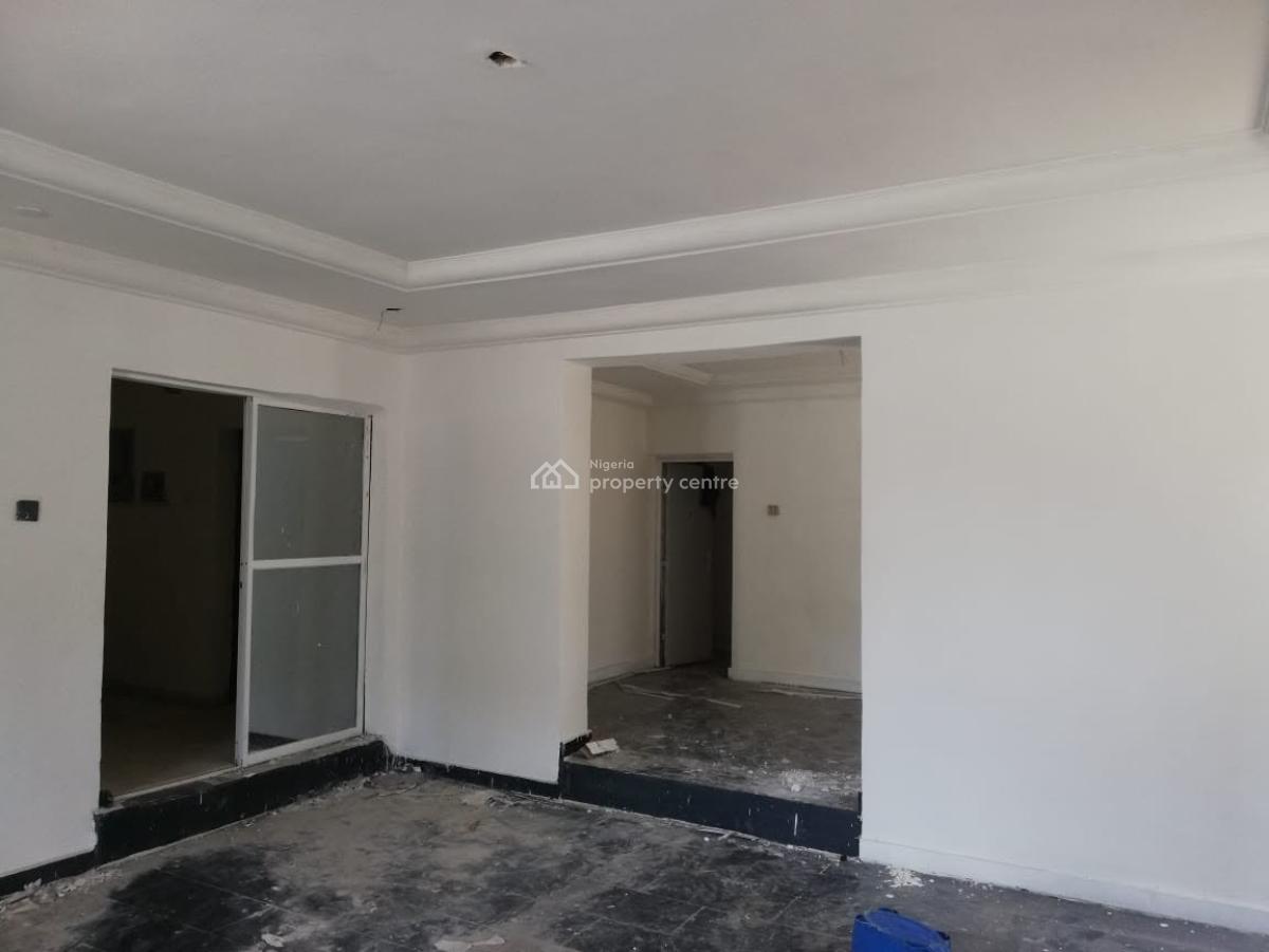 Distressed 5 Bedroom Duplex in Chevy View Estate, Chevron Drive- Chevy View Estate, Lekki, Lagos, Detached Duplex for Sale