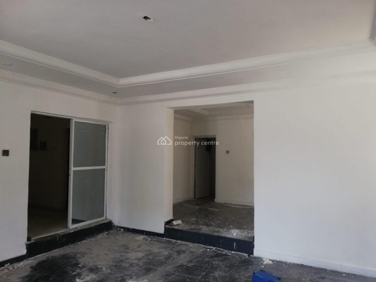 Distressed 5 Bedroom Duplex in Chevy View Estate, Chevron Drive- Chevy View Estate, Lekki, Lagos, Detached Duplex for Sale