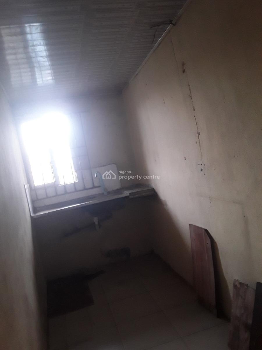 Spacious Miniflat Upstairs with Big Kitchen, Off Ilaje Road, Bariga, Shomolu, Lagos, Mini Flat (room and Parlour) for Rent