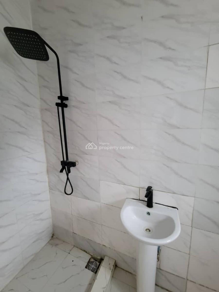 Standard and Spacious 3bedroom Flat, First Unity Estate, Ajah, Lagos, Flat / Apartment for Rent
