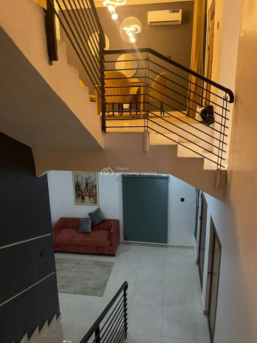 4 Bedrooms with Ps5, Castle Rock Revenue, Osapa, Lekki, Lagos, Terraced Duplex Short Let
