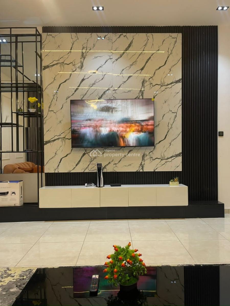 4 Bedrooms with Ps5, Castle Rock Revenue, Osapa, Lekki, Lagos, Terraced Duplex Short Let
