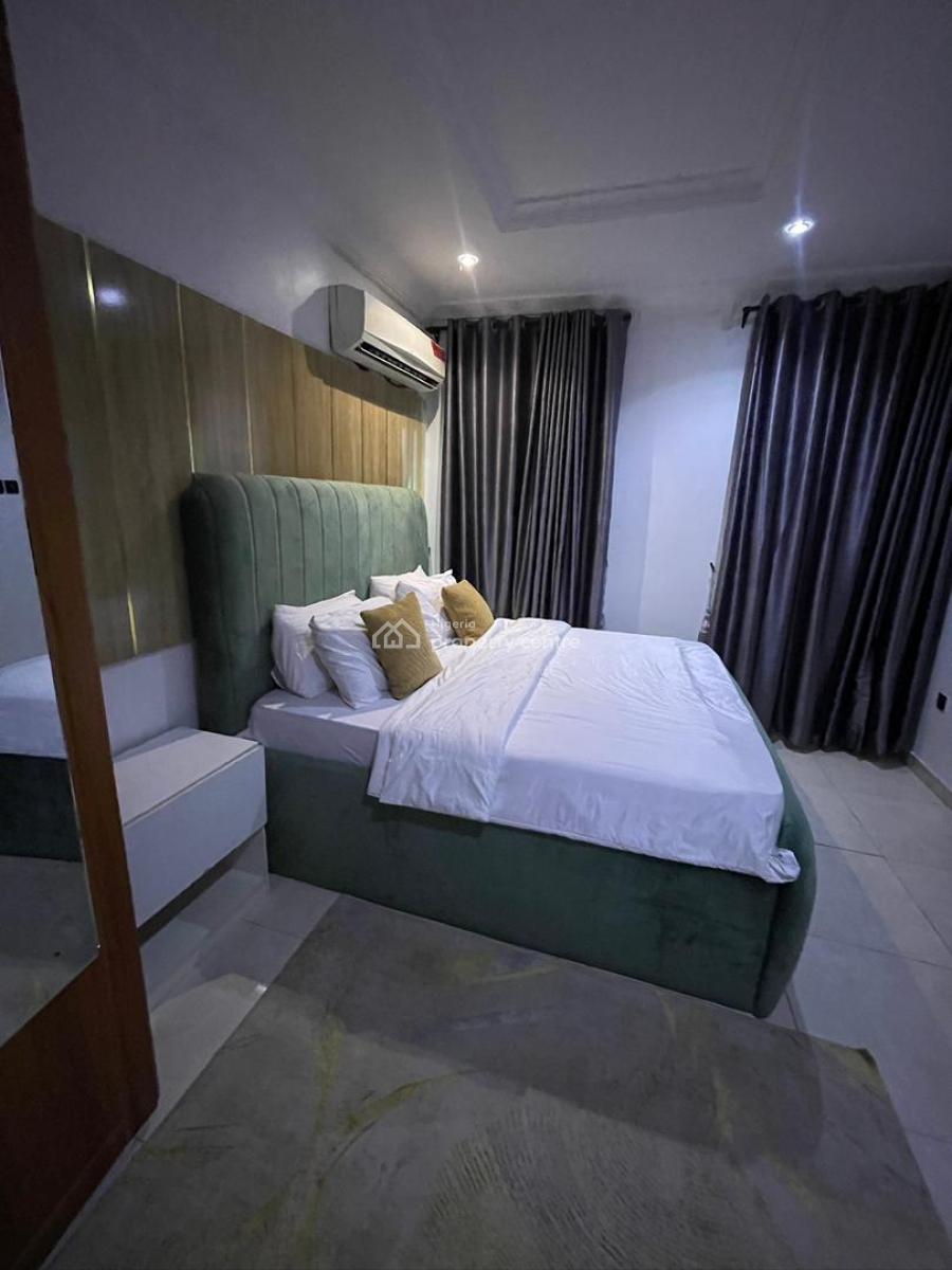 4 Bedrooms with Ps5, Castle Rock Revenue, Osapa, Lekki, Lagos, Terraced Duplex Short Let