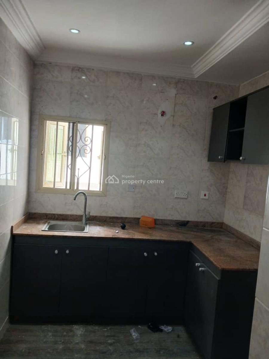 Well Renovated 4 Units of 2 Bedroom Apartments, Lekki Phase 1, Lekki, Lagos, Flat / Apartment for Rent