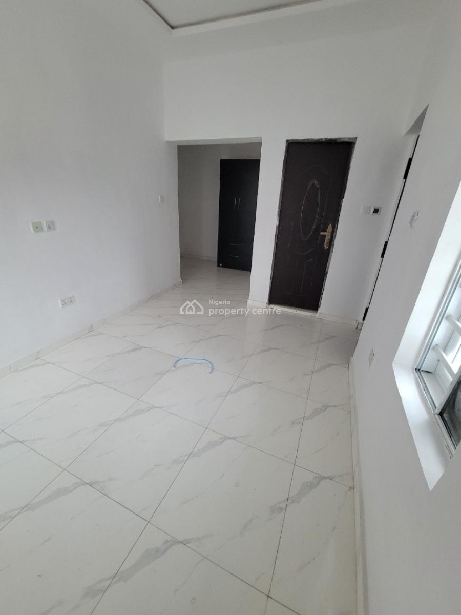 Standard and Spacious 3bedroom Apartment (upstairs), First Unity Estate Badore Ajah-lekki, Badore, Ajah, Lagos, Flat / Apartment for Rent