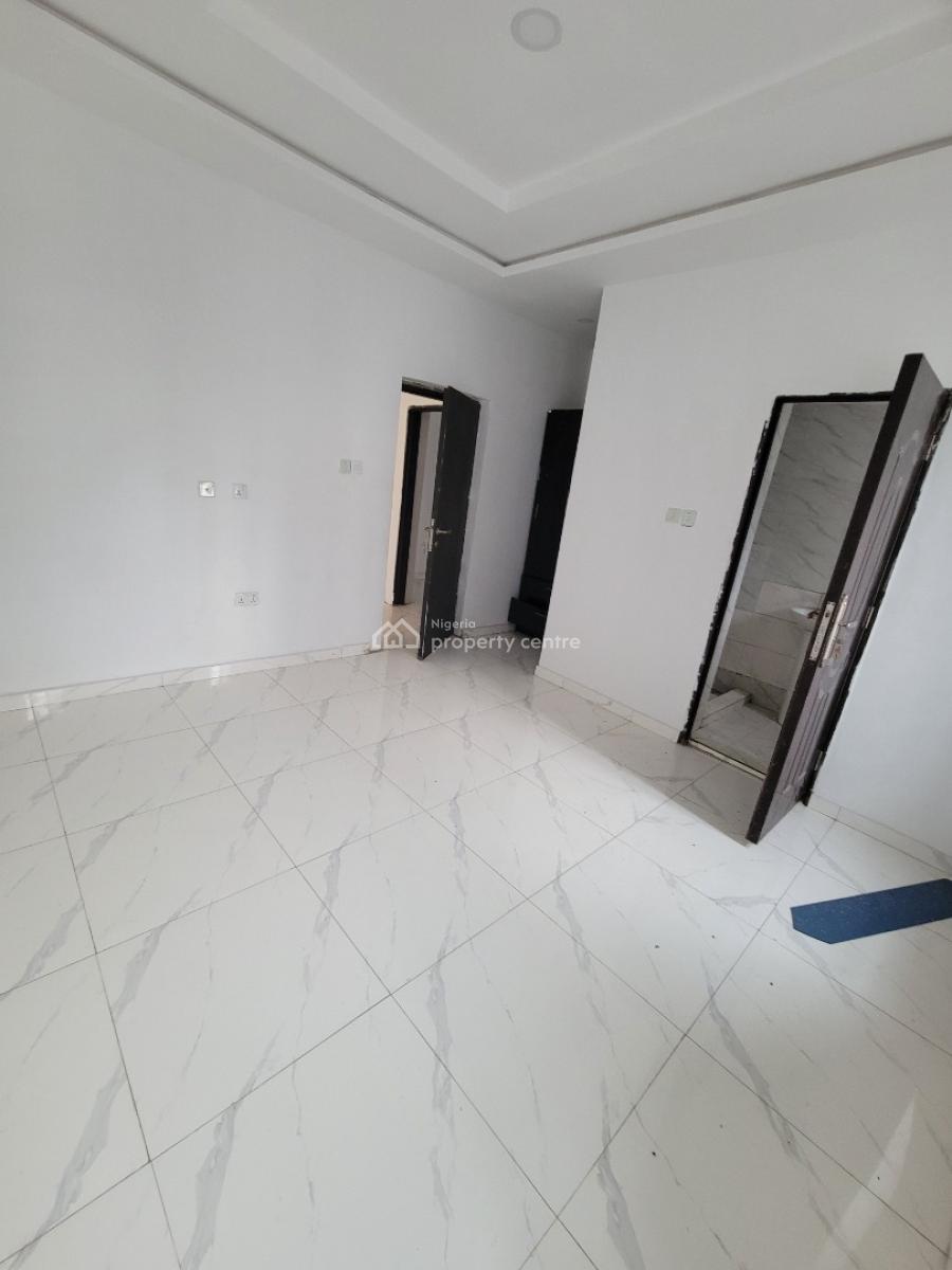 Standard and Spacious 3bedroom Apartment (upstairs), First Unity Estate Badore Ajah-lekki, Badore, Ajah, Lagos, Flat / Apartment for Rent
