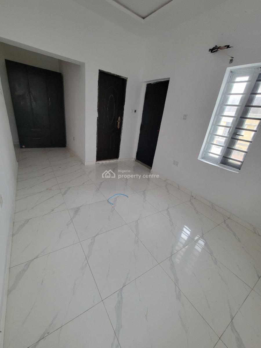Standard and Spacious 3bedroom Apartment (upstairs), First Unity Estate Badore Ajah-lekki, Badore, Ajah, Lagos, Flat / Apartment for Rent