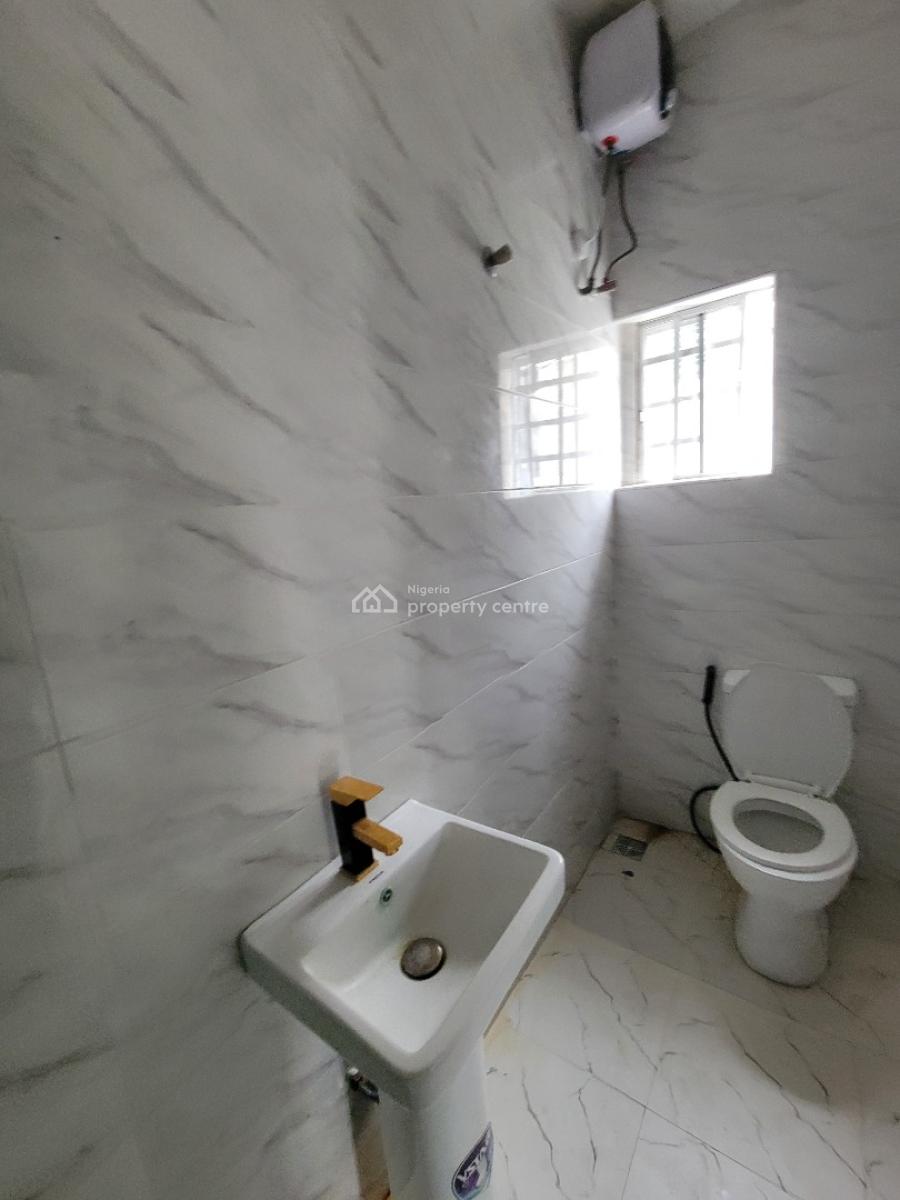 Standard and Spacious 3bedroom Apartment (upstairs), First Unity Estate Badore Ajah-lekki, Badore, Ajah, Lagos, Flat / Apartment for Rent