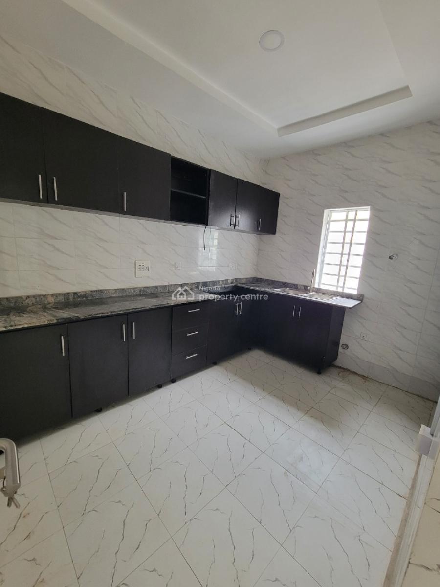 Standard and Spacious 3bedroom Apartment (upstairs), First Unity Estate Badore Ajah-lekki, Badore, Ajah, Lagos, Flat / Apartment for Rent