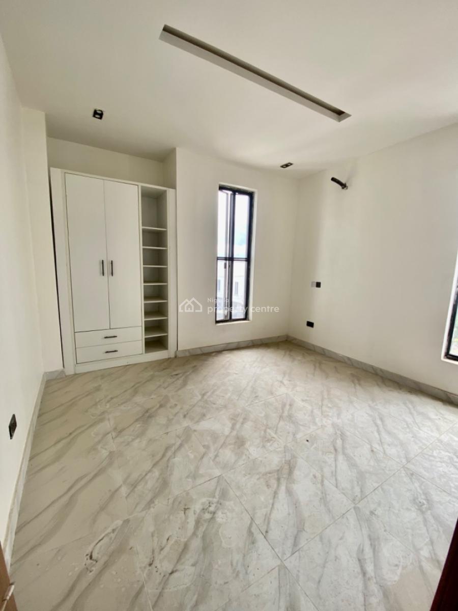 Brand New 2 Bedroom Apartment, Ologolo, Lekki, Lagos, Flat / Apartment for Rent