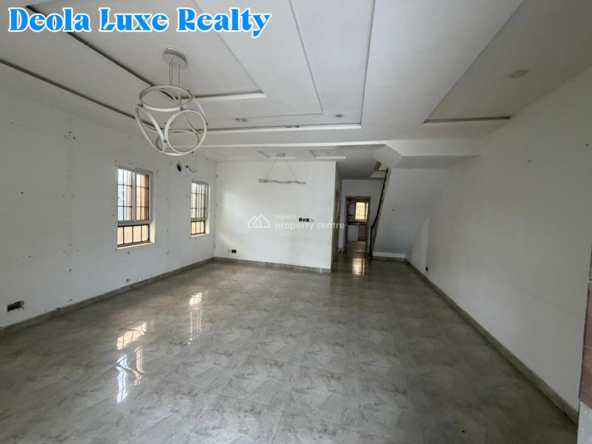 a Well Maintained 4 Bedroom Duplex in a Family Oriented Estate, Nike Art Gallery Road, Ikate, Lekki, Lagos, Semi-detached Duplex for Sale
