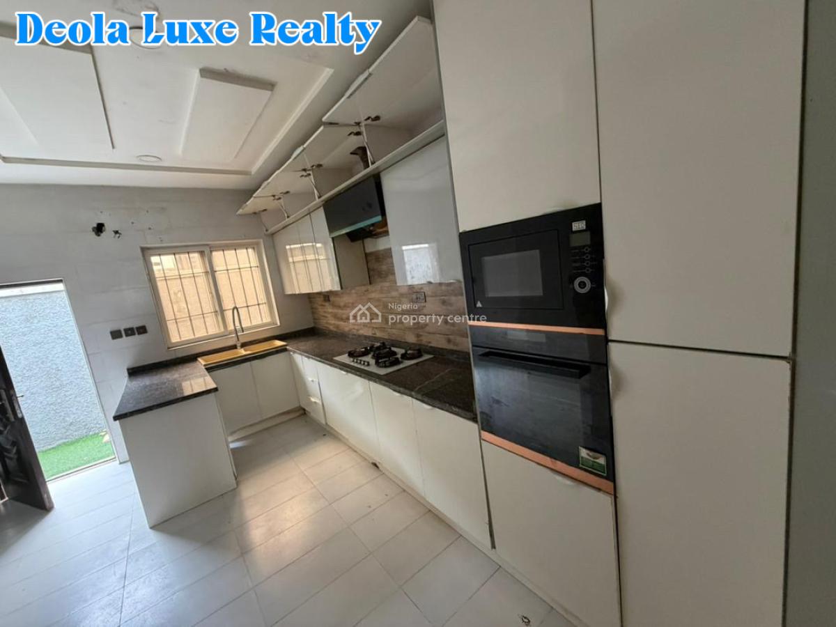 a Well Maintained 4 Bedroom Duplex in a Family Oriented Estate, Nike Art Gallery Road, Ikate, Lekki, Lagos, Semi-detached Duplex for Sale