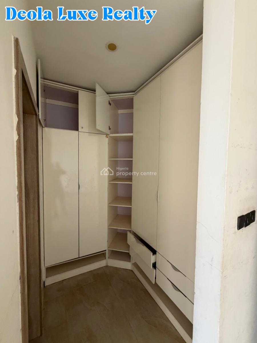 a Well Maintained 4 Bedroom Duplex in a Family Oriented Estate, Nike Art Gallery Road, Ikate, Lekki, Lagos, Semi-detached Duplex for Sale