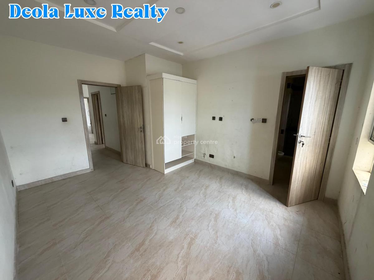 a Well Maintained 4 Bedroom Duplex in a Family Oriented Estate, Nike Art Gallery Road, Ikate, Lekki, Lagos, Semi-detached Duplex for Sale