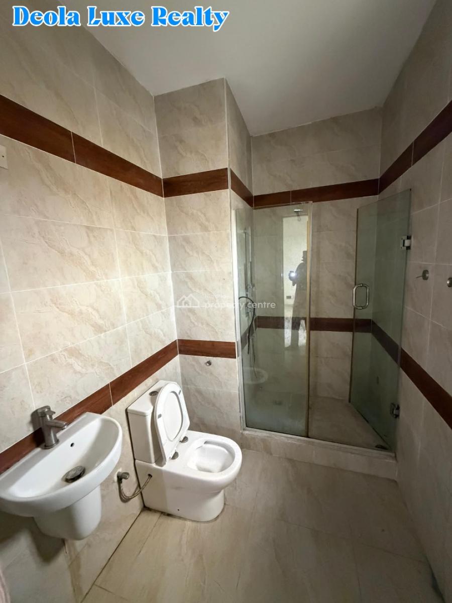 a Well Maintained 4 Bedroom Duplex in a Family Oriented Estate, Nike Art Gallery Road, Ikate, Lekki, Lagos, Semi-detached Duplex for Sale