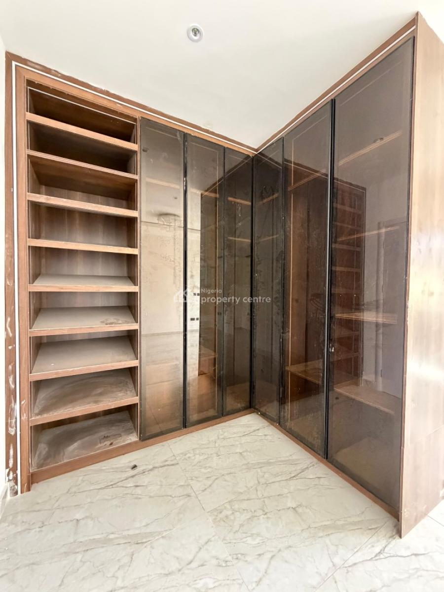 Standard 3 Bedroom Maisonette with Swimming Pool and Bq  in an Estate, Lekki Phase One, Lekki, Lagos, Block of Flats for Sale