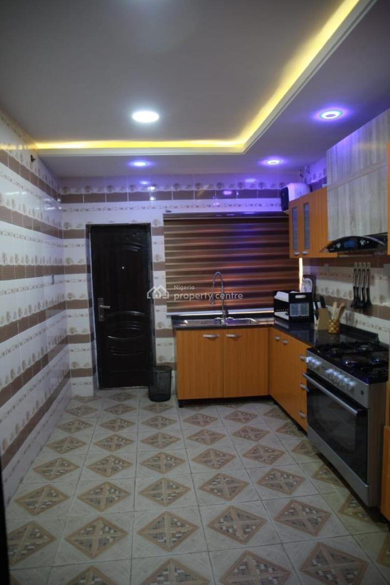 All Rooms Ensuite 3 Bedrooms Furnished Apartment +1 Room Bq, Ikeja Gra, Ikeja, Lagos, Flat / Apartment for Rent