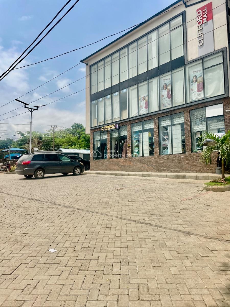 Office/shop Space, Gwarinpa, Abuja, Plaza / Complex / Mall for Rent