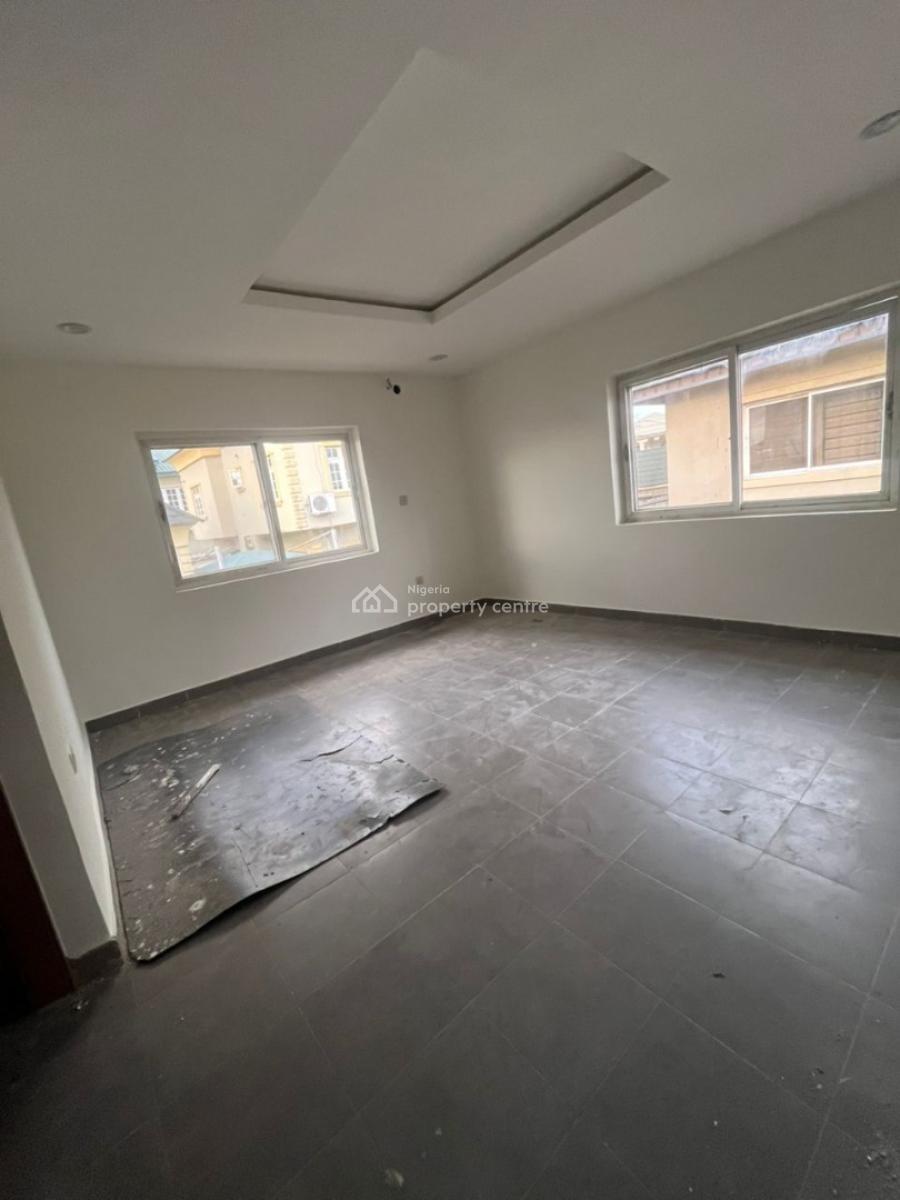 Spacious 3 Bedroom Apartment Magodo Phase 1,gateway Zone, Gateway Zone Magodo Gra Phase 1, Gra Phase 1, Magodo, Lagos, Flat / Apartment for Rent