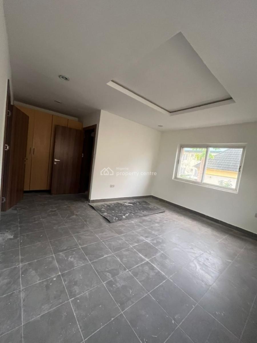 Spacious 3 Bedroom Apartment Magodo Phase 1,gateway Zone, Gateway Zone Magodo Gra Phase 1, Gra Phase 1, Magodo, Lagos, Flat / Apartment for Rent
