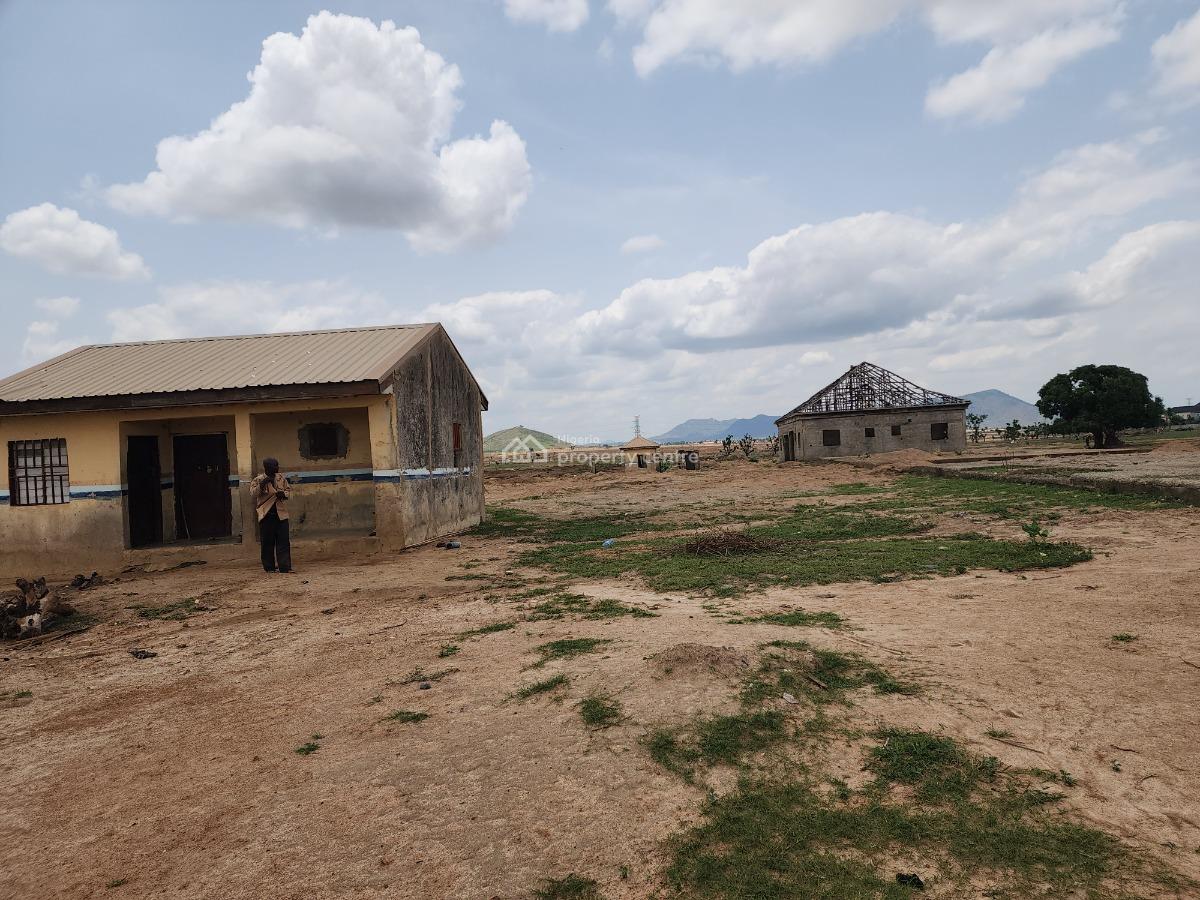 Strategically Located 9.33 Hectares of Premium Land at Gwagwalada, Behind Christ The King College, Gwagwalada, Abuja, Residential Land for Sale