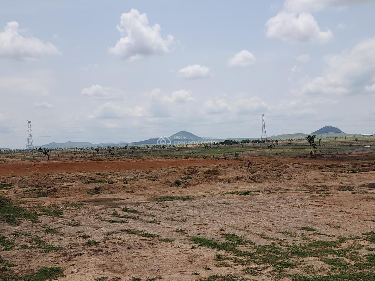 Strategically Located 9.33 Hectares of Premium Land at Gwagwalada, Behind Christ The King College, Gwagwalada, Abuja, Residential Land for Sale