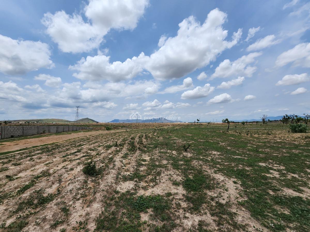 Strategically Located 9.33 Hectares of Premium Land at Gwagwalada, Behind Christ The King College, Gwagwalada, Abuja, Residential Land for Sale