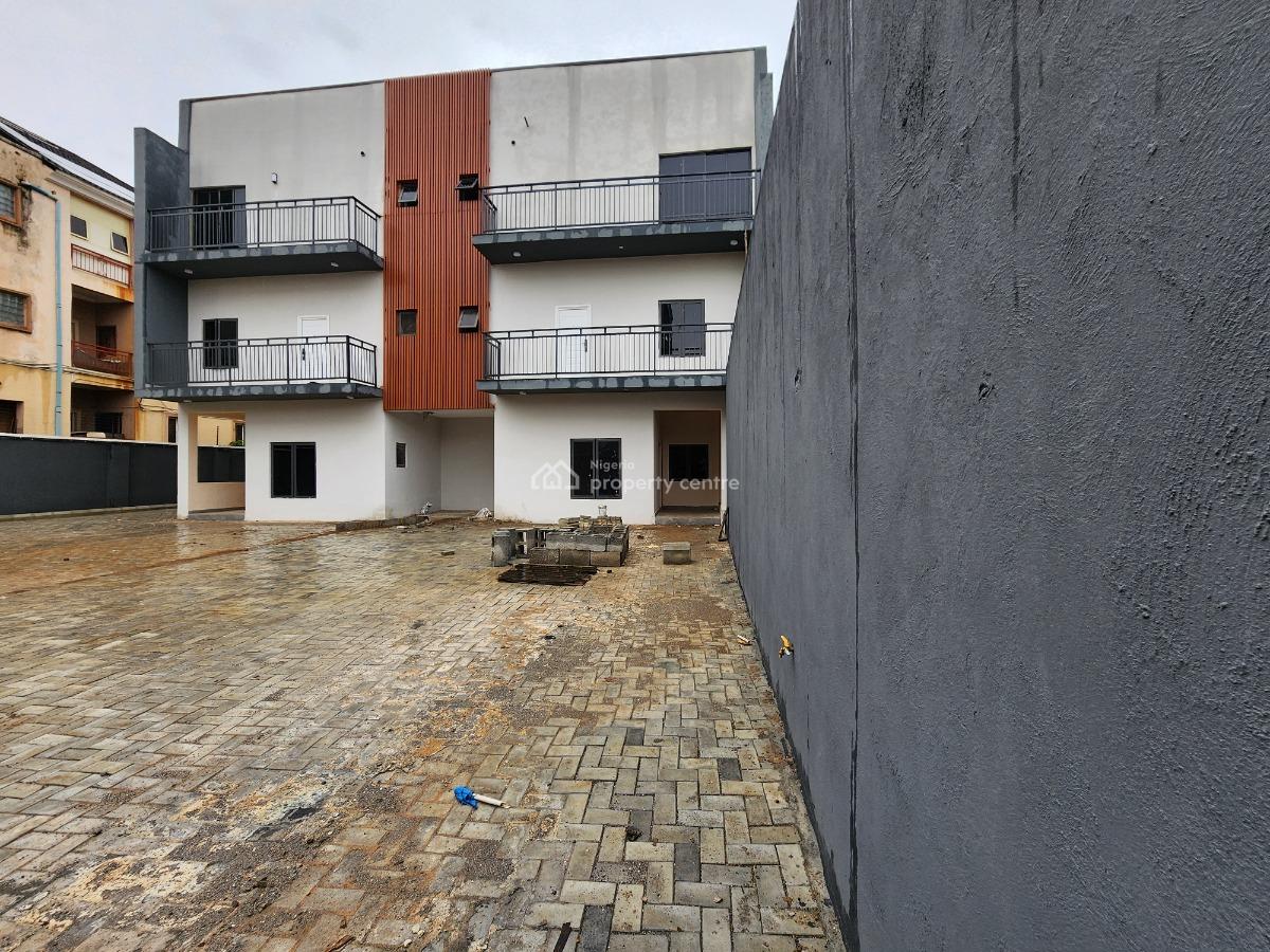 Brand New Luxury 4 Bedroom Semi-detached Duplex with Boys Quarter, Off Ahmadu Bello Way, Wuse 2, Abuja, Semi-detached Duplex for Sale