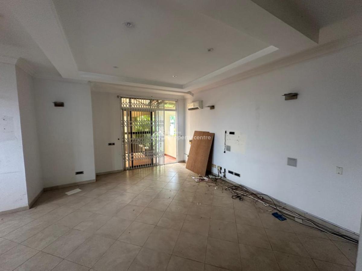 Luxury 3 Bedrooms Apartment on 2nd Floor with Elevator, Prime Water Estate, Freedom Way, Lekki, Lagos, Flat / Apartment for Rent