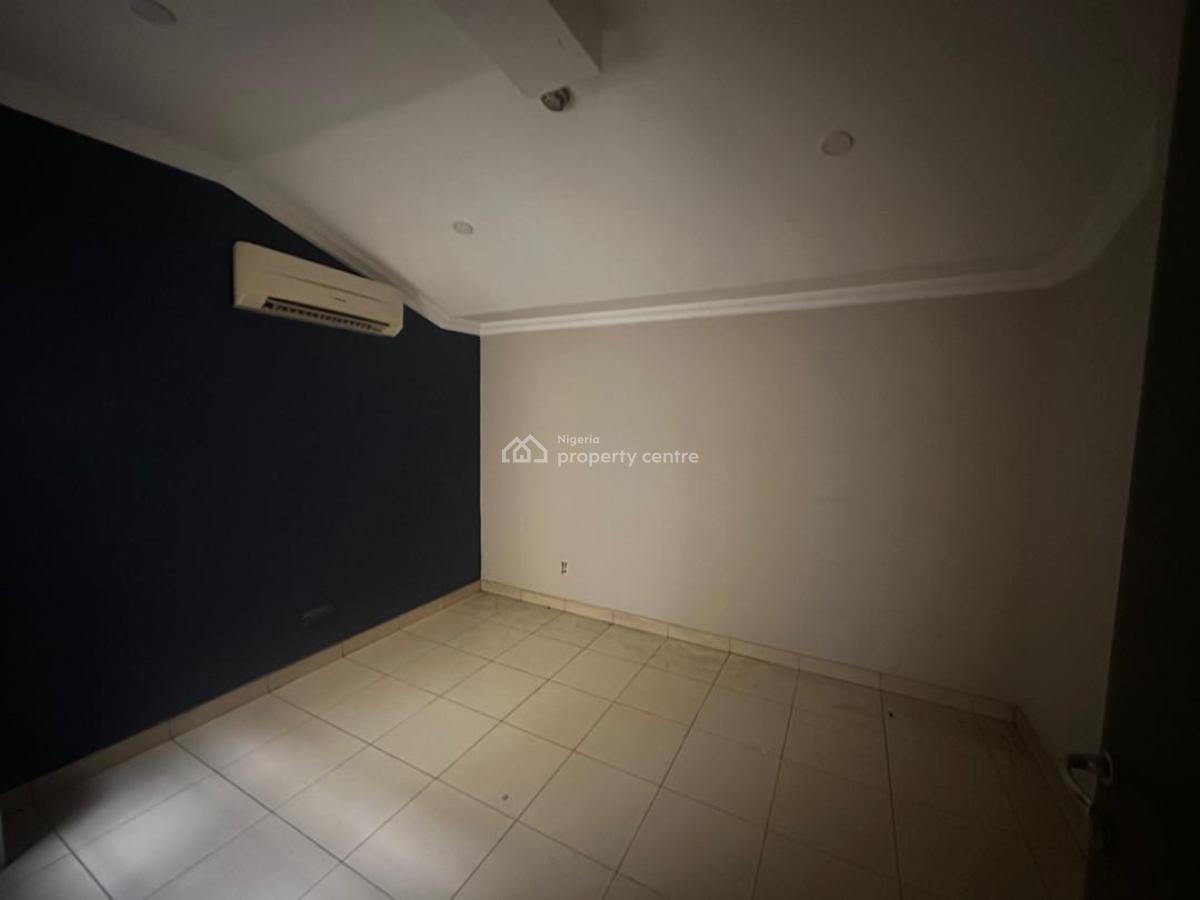 Luxury 3 Bedrooms Apartment on 2nd Floor with Elevator, Prime Water Estate, Freedom Way, Lekki, Lagos, Flat / Apartment for Rent