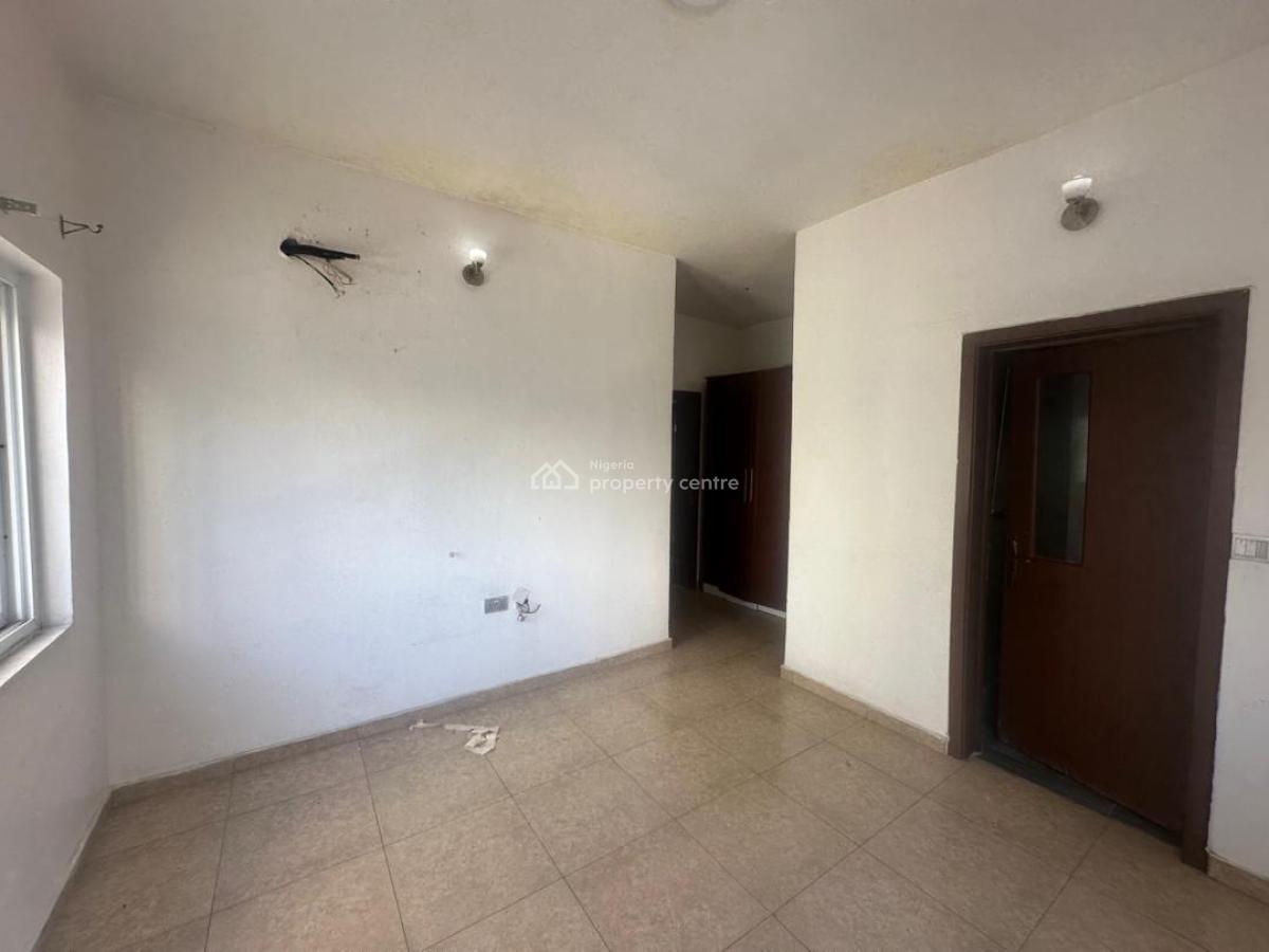 Luxury 3 Bedrooms Apartment on 2nd Floor with Elevator, Prime Water Estate, Freedom Way, Lekki, Lagos, Flat / Apartment for Rent