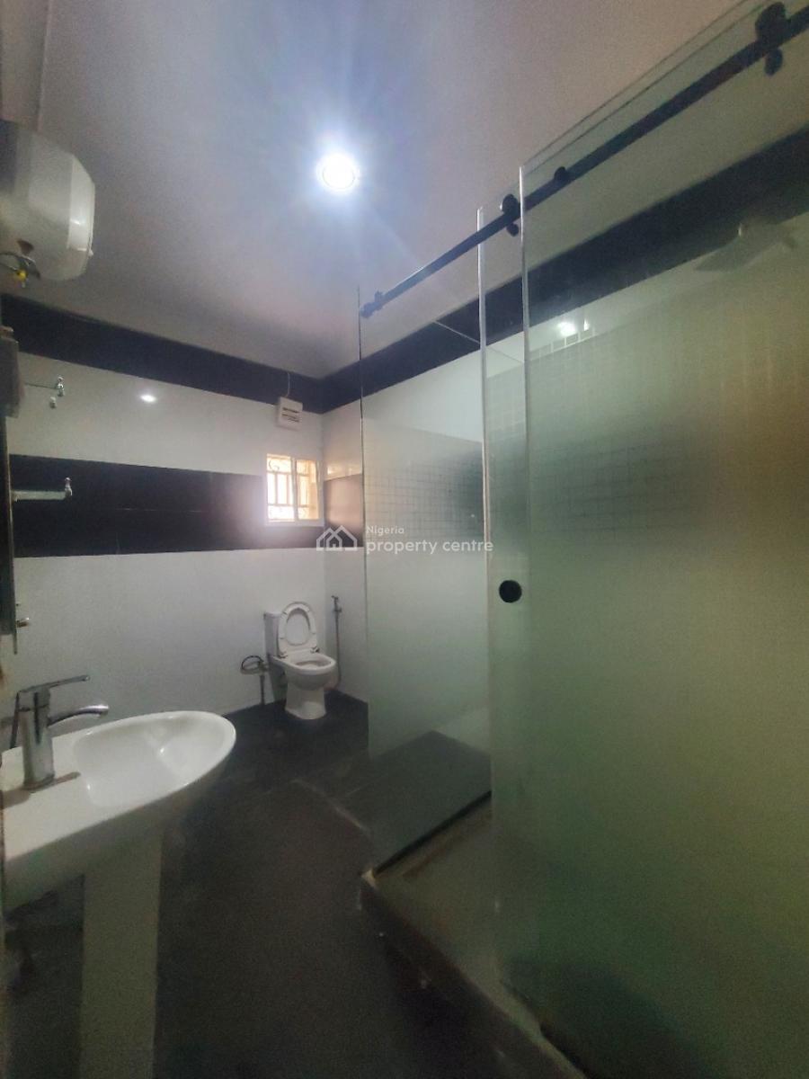 Ultrawide 4 Bedrooms Flat on The 1st Floor, By Human Rights Radio, Kaura, Abuja, Flat / Apartment for Rent