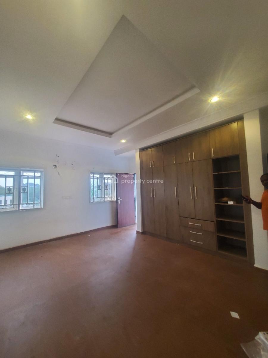 Ultrawide 4 Bedrooms Flat on The 1st Floor, By Human Rights Radio, Kaura, Abuja, Flat / Apartment for Rent