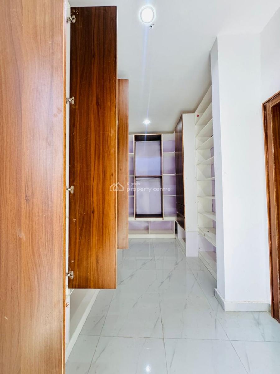 Luxury 6 Bedroom Fully Detached House with Bq, Ologolo, Lekki, Lagos, House for Sale