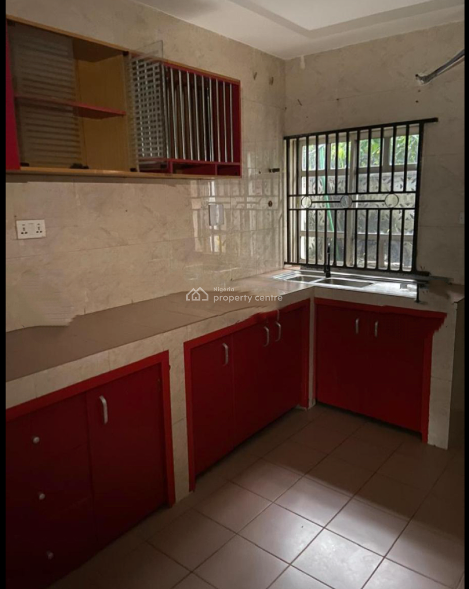 Decent & Spacious 3 Bedroom Ground Floor Apartment in Gbagada, Gbagada, Gbagada, Lagos, Flat / Apartment for Rent