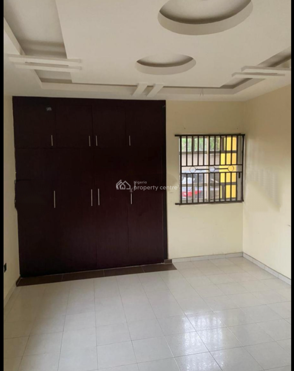 Decent & Spacious 3 Bedroom Ground Floor Apartment in Gbagada, Gbagada, Gbagada, Lagos, Flat / Apartment for Rent
