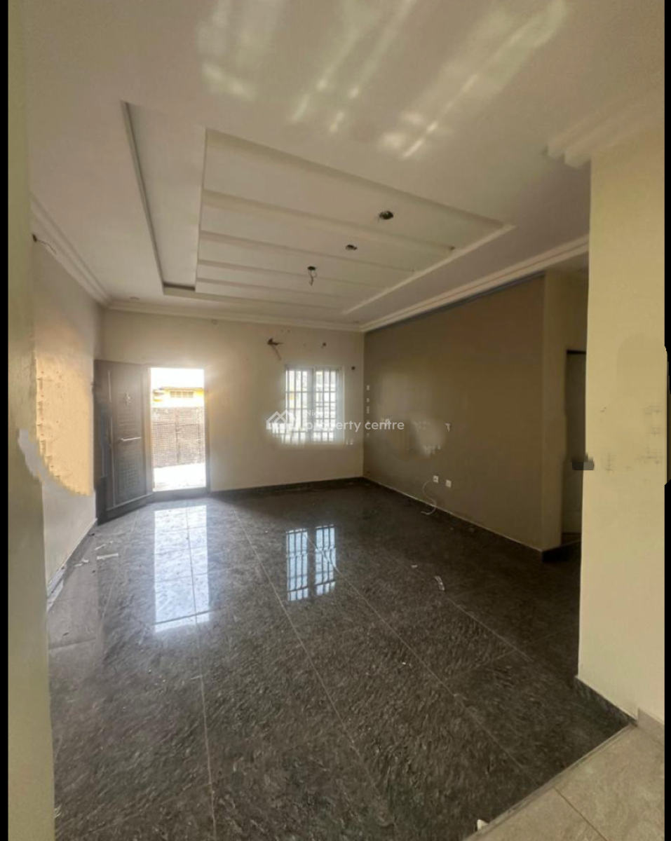 Decent & Spacious 3 Bedroom Apartment in Gbagada, Gbagada, Gbagada, Lagos, Flat / Apartment for Rent