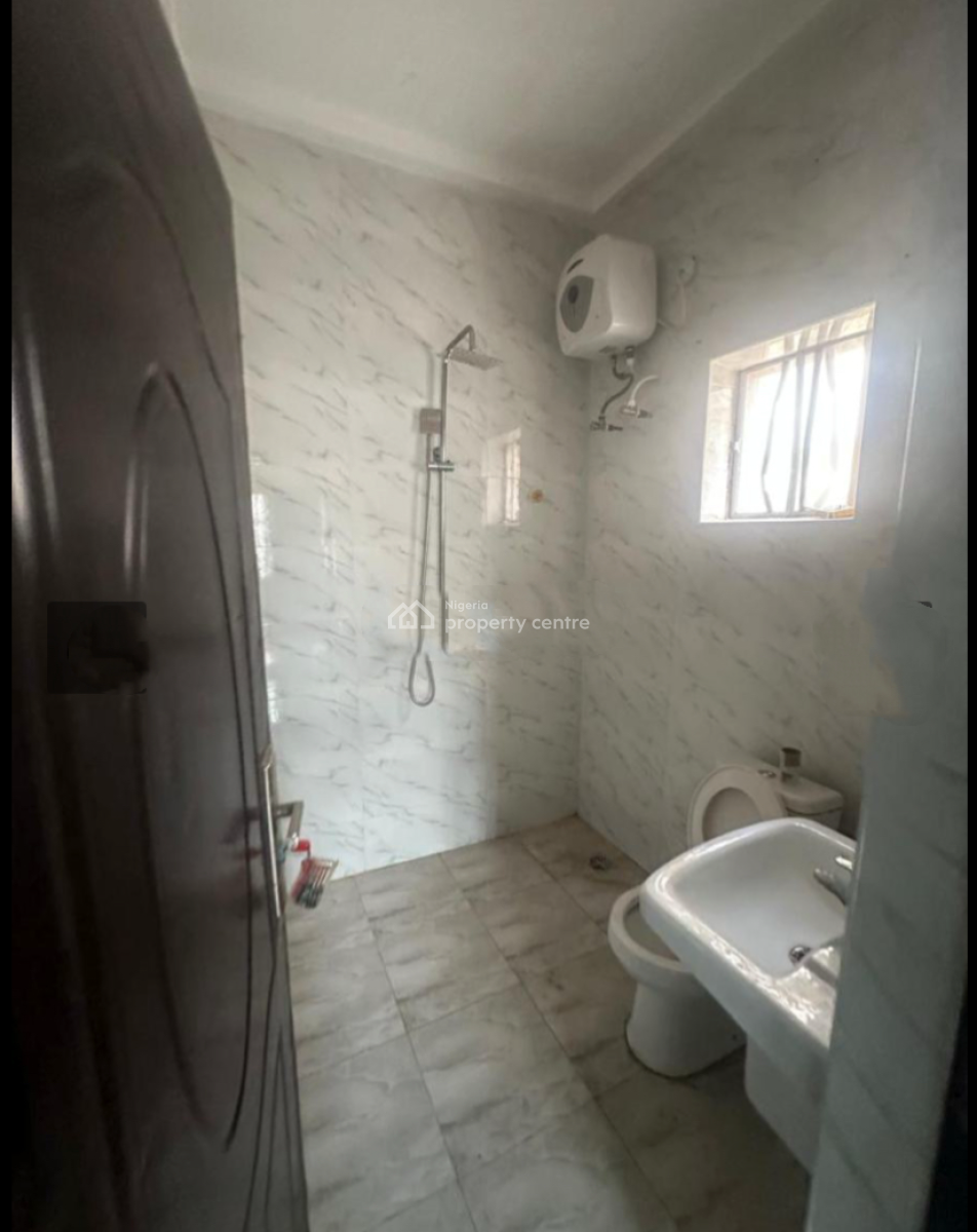 Decent & Spacious 3 Bedroom Apartment in Gbagada, Gbagada, Gbagada, Lagos, Flat / Apartment for Rent