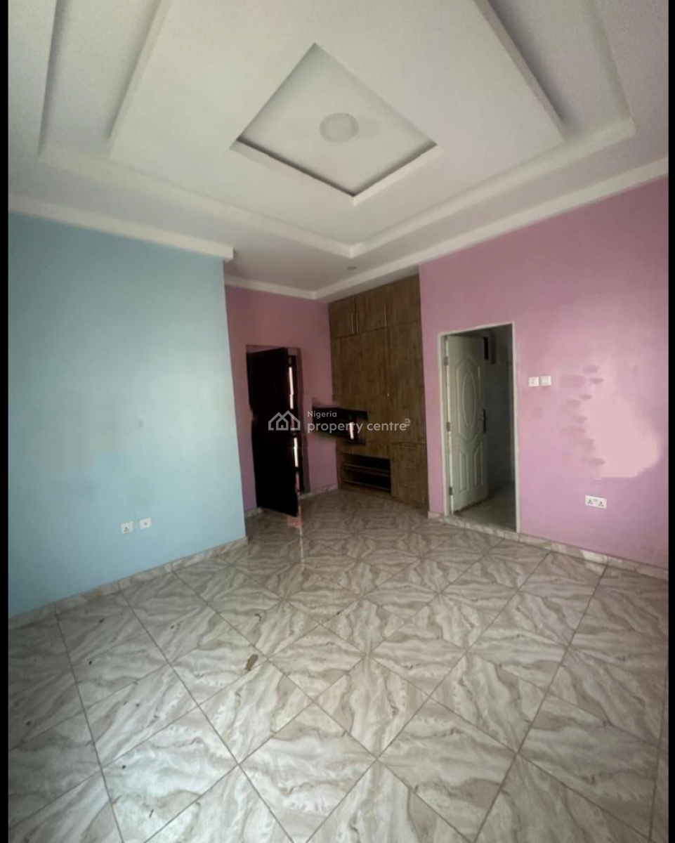 Decent & Spacious 3 Bedroom Apartment in Gbagada, Gbagada, Gbagada, Lagos, Flat / Apartment for Rent