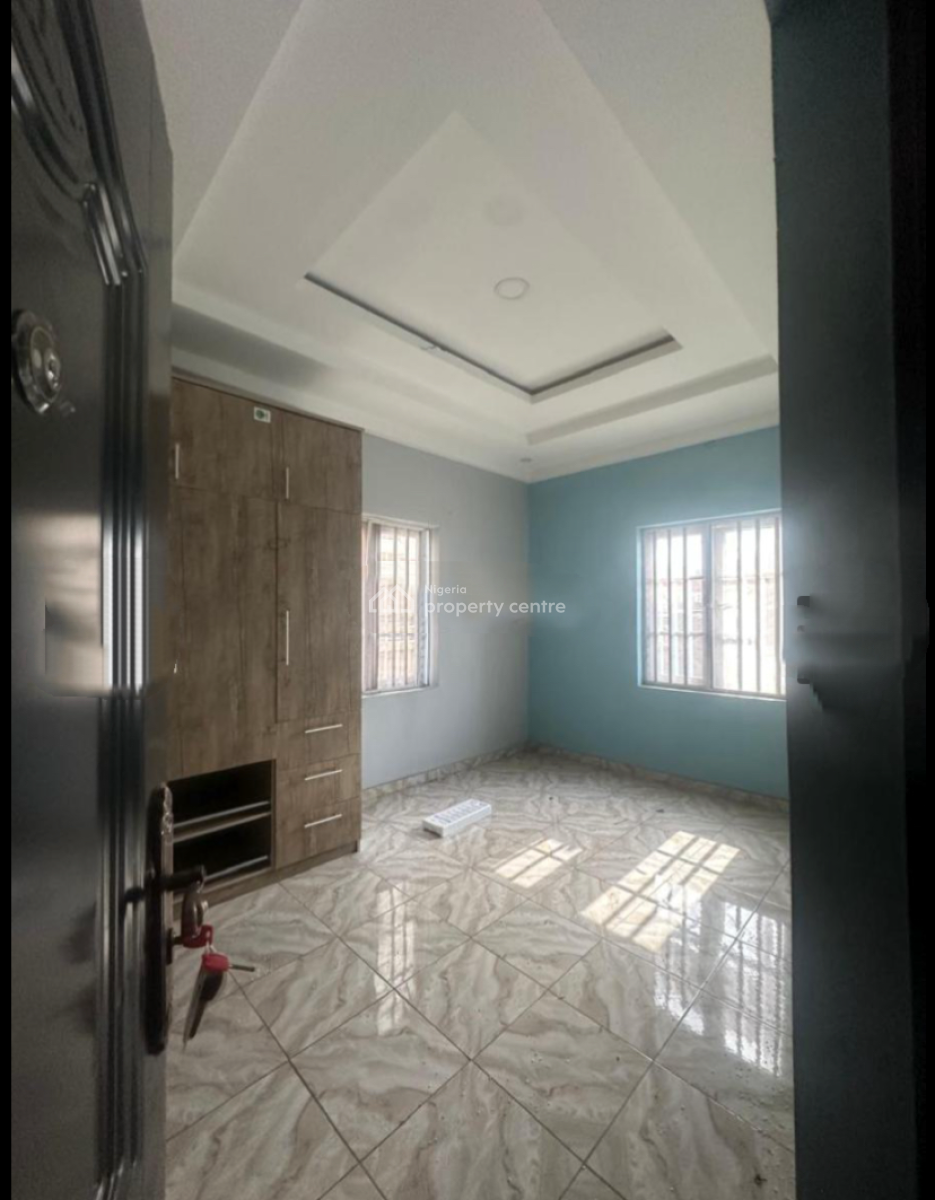 Decent & Spacious 3 Bedroom Apartment in Gbagada, Gbagada, Gbagada, Lagos, Flat / Apartment for Rent